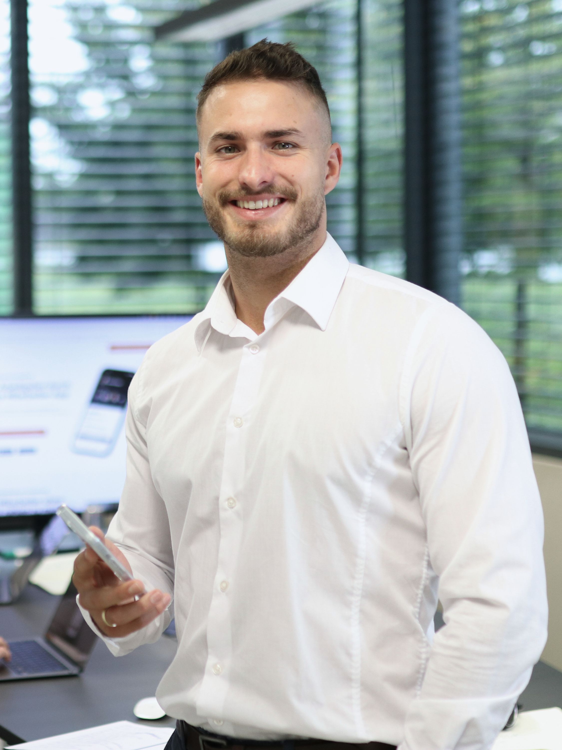 Maximilian Kemna — Ihr Ansprechpartner